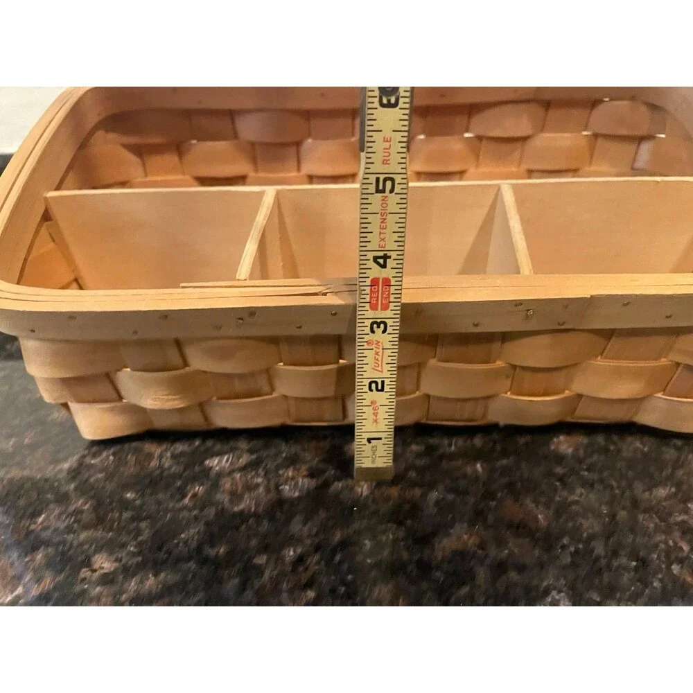 Vintage “baskets Renaissance” basket